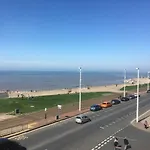 Camelot Seafront Hotel